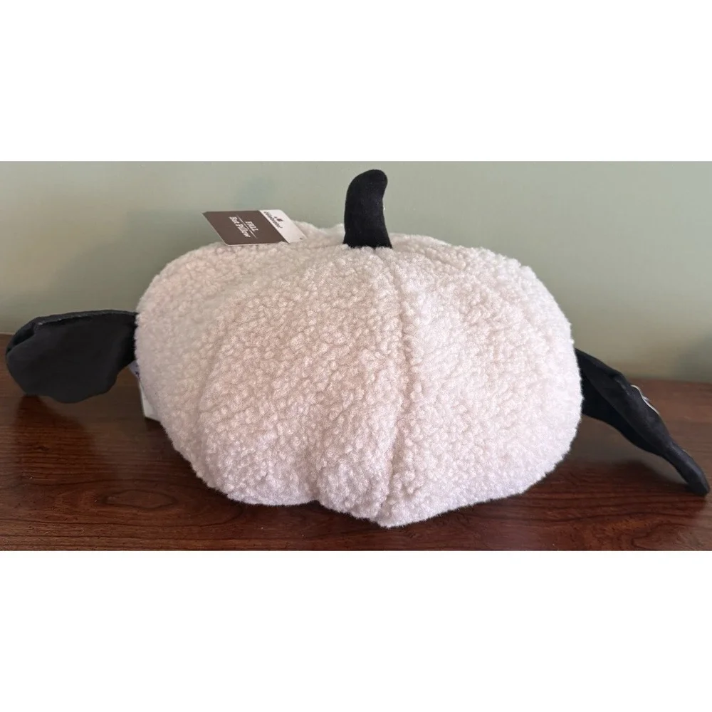 Fall‎ Halloween Bat Pumpkin Shaped w/ Bat Wings Decortive Pillow 11